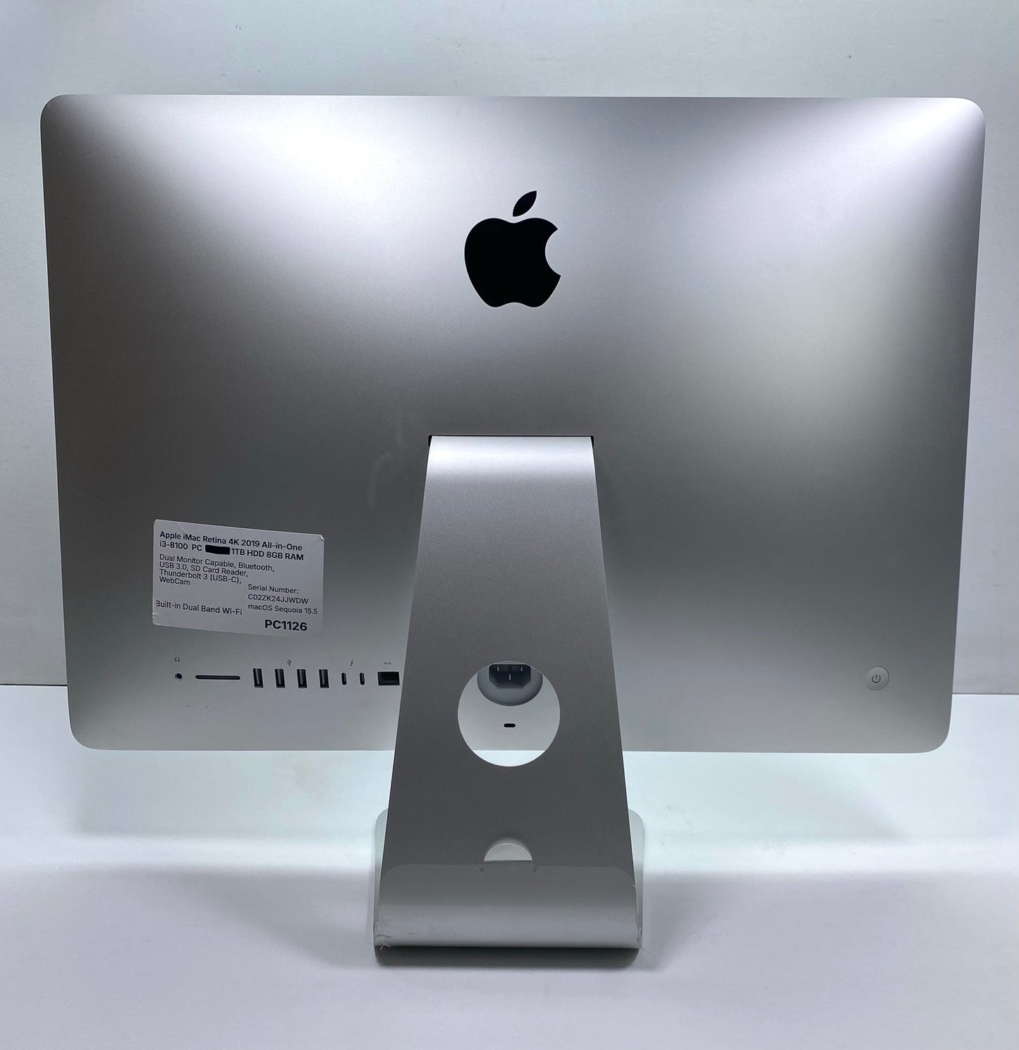 Apple iMac Retina 4K 21.5" 2019 21.5" 4096x2160 (4K) Core i3-8100 16GB RAM DDR4 256GB SSD macOS Sequoia c/ adaptador