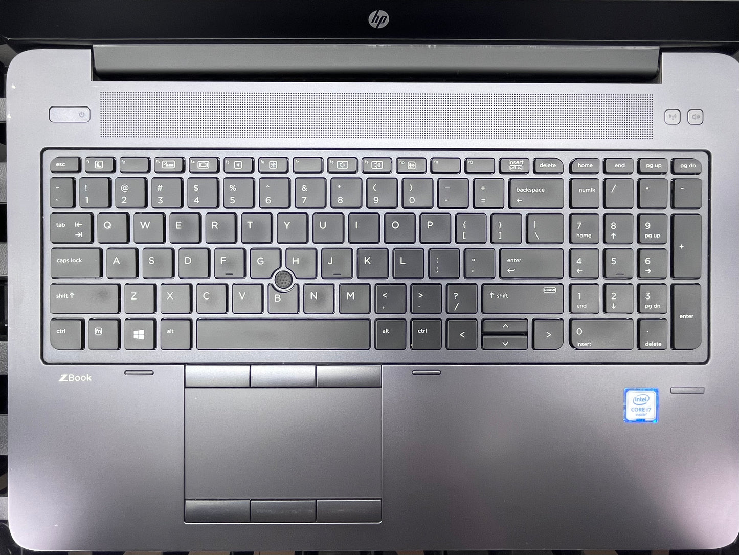 Laptop HP Zbook 15 G3 15.6 Core i7-6820HQ 32GB RAM 512 GB NVMe SSD Windows 10 PRO c/cargador