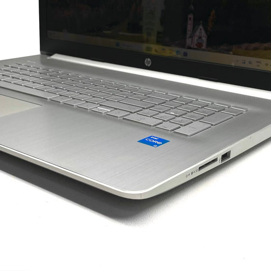 Laptop HP 17-BY4025nr 17.3" HD+ Core i3-1115G4 16GB RAM DDR4 256GB NVMe SSD c/ cargador