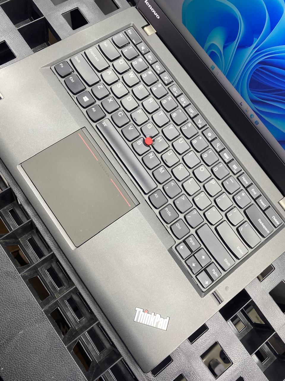 Laptop Lenovo ThinkPad T440s 14" Core i5-4300U 12GB RAM 256GB SSD WINDOWS 11 PRO c/cargador