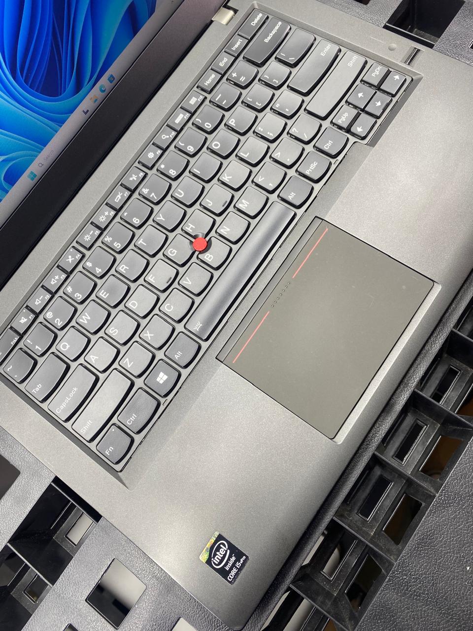 Laptop Lenovo ThinkPad T440s 14" Core i5-4300U 12GB RAM 256GB SSD WINDOWS 11 PRO c/cargador
