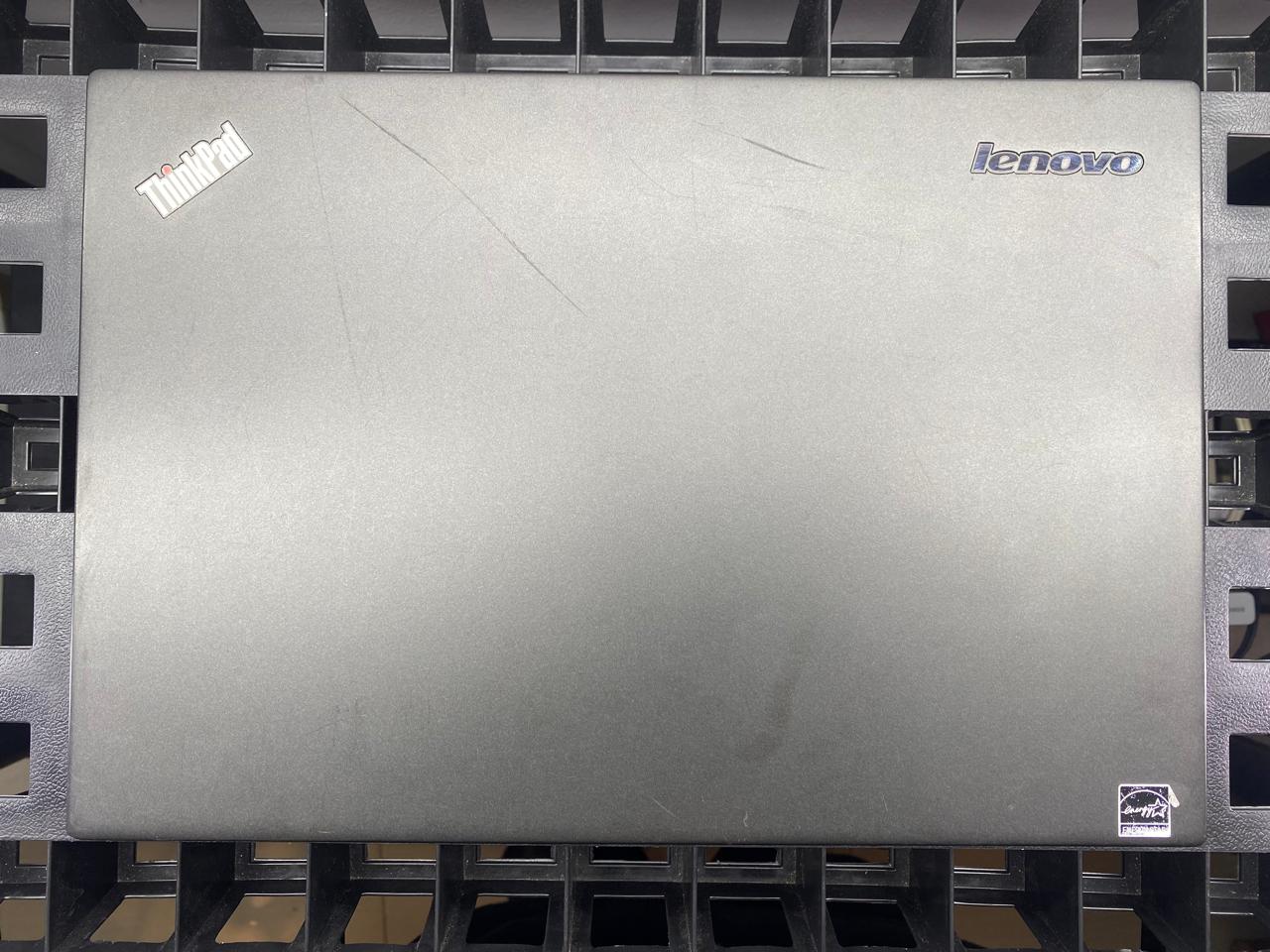 Laptop Lenovo ThinkPad T440s 14" Core i5-4300U 12GB RAM 256GB SSD WINDOWS 11 PRO c/cargador