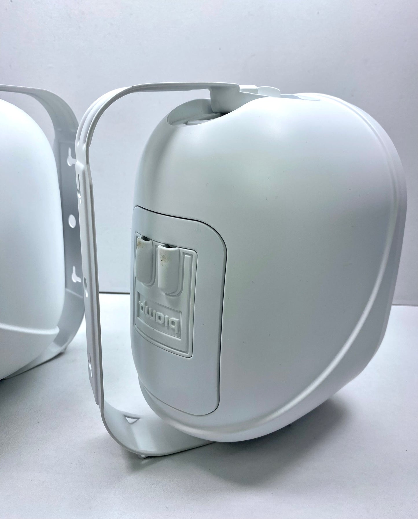 Parlantes Biamp OVO5T-W Estéreo Blancos Nuevos c/ Montaje