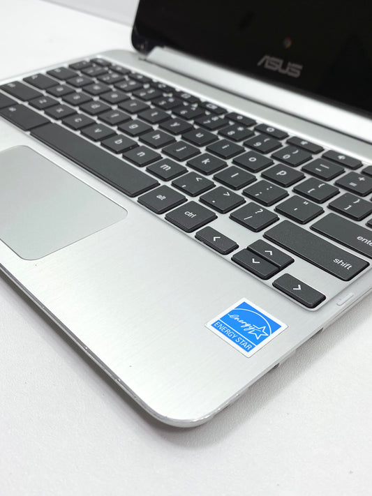 Laptop Asus Chromebook C100P 10.1" IPS 4GB 16GB SSD ChromeOS c/ cargador