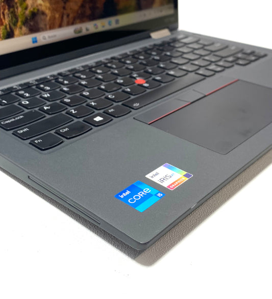 Laptop Lenovo ThinkPad X13 Yoga Gen 2 13.3" FHD i5-1135G7 16GB 256GB SSD WINDOWS 11 PRO c/ cargador