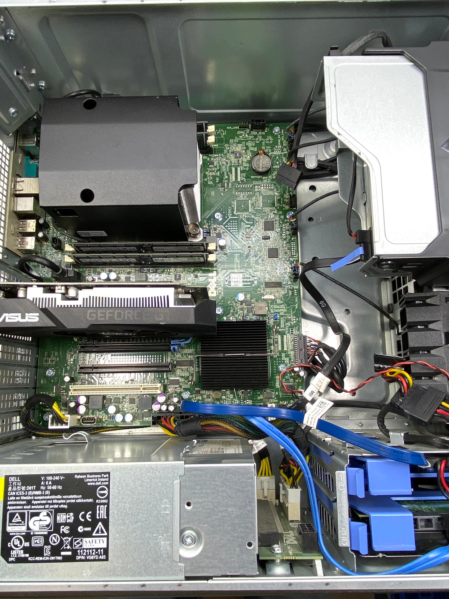 Desktop Dell Precision T3600 Xeon E5-1620 64GB RAM DDR3 1TB SSD + 4TB HDD WINDOWS 11 PRO c/ adaptador