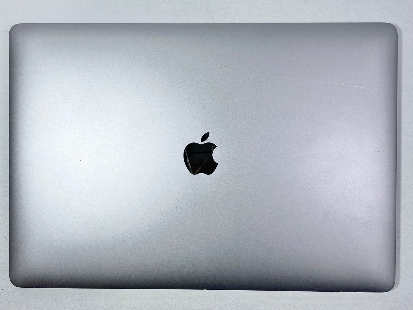Laptop Apple MacBook Pro 2017 15.4" Retina i7-7700HQ 16GB 512GB SSD macOS VENTURA c/ cargador