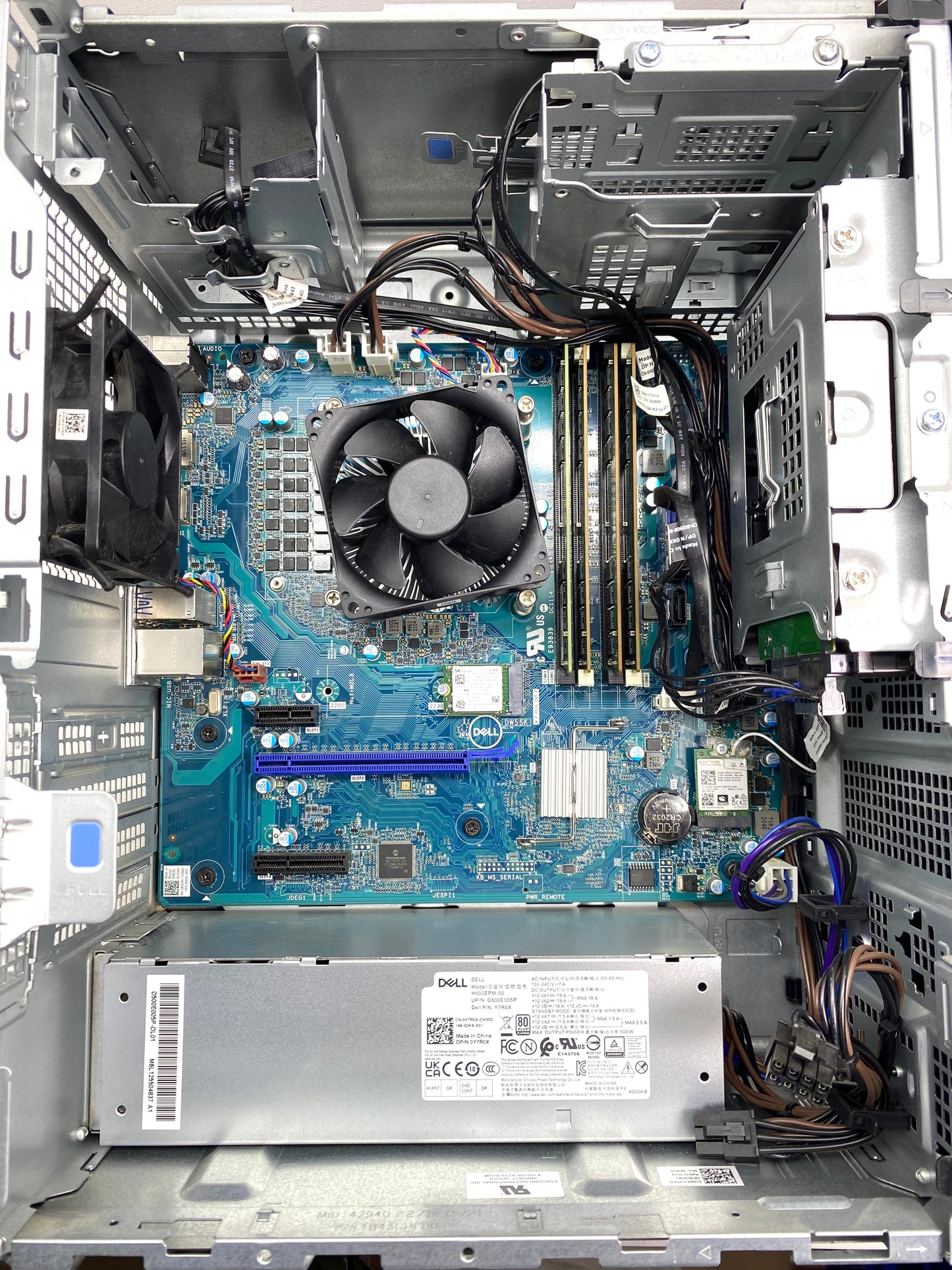 Desktop Dell XPS 8940 MT Core i7-11700 32GB RAM DDR4 500GB NVMe SSD + 2TB HDD WINDOWS 11 PRO c/ adaptador