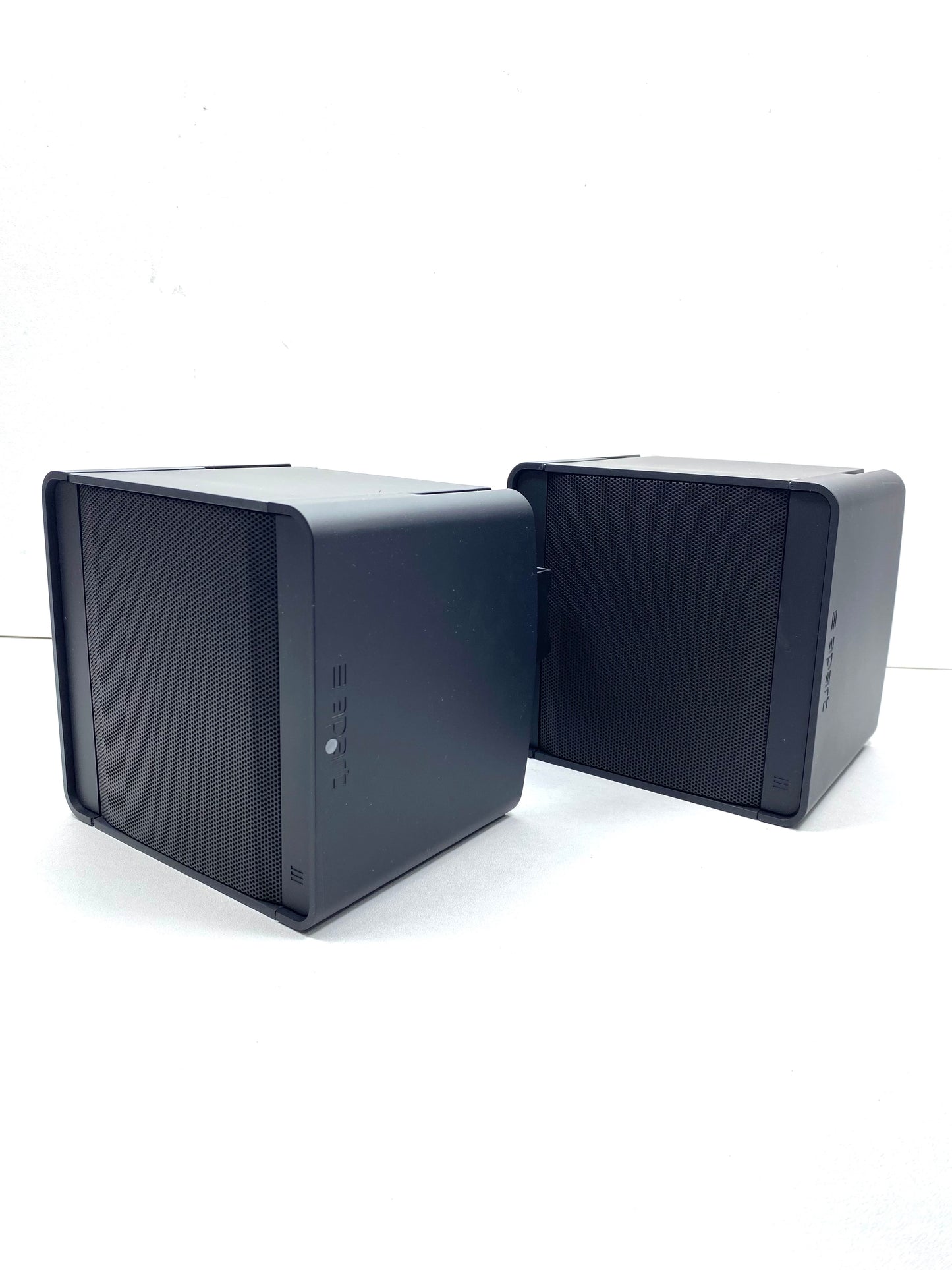 Parlantes Nuevos Apart Kubo 5T-BL c/ Montaje