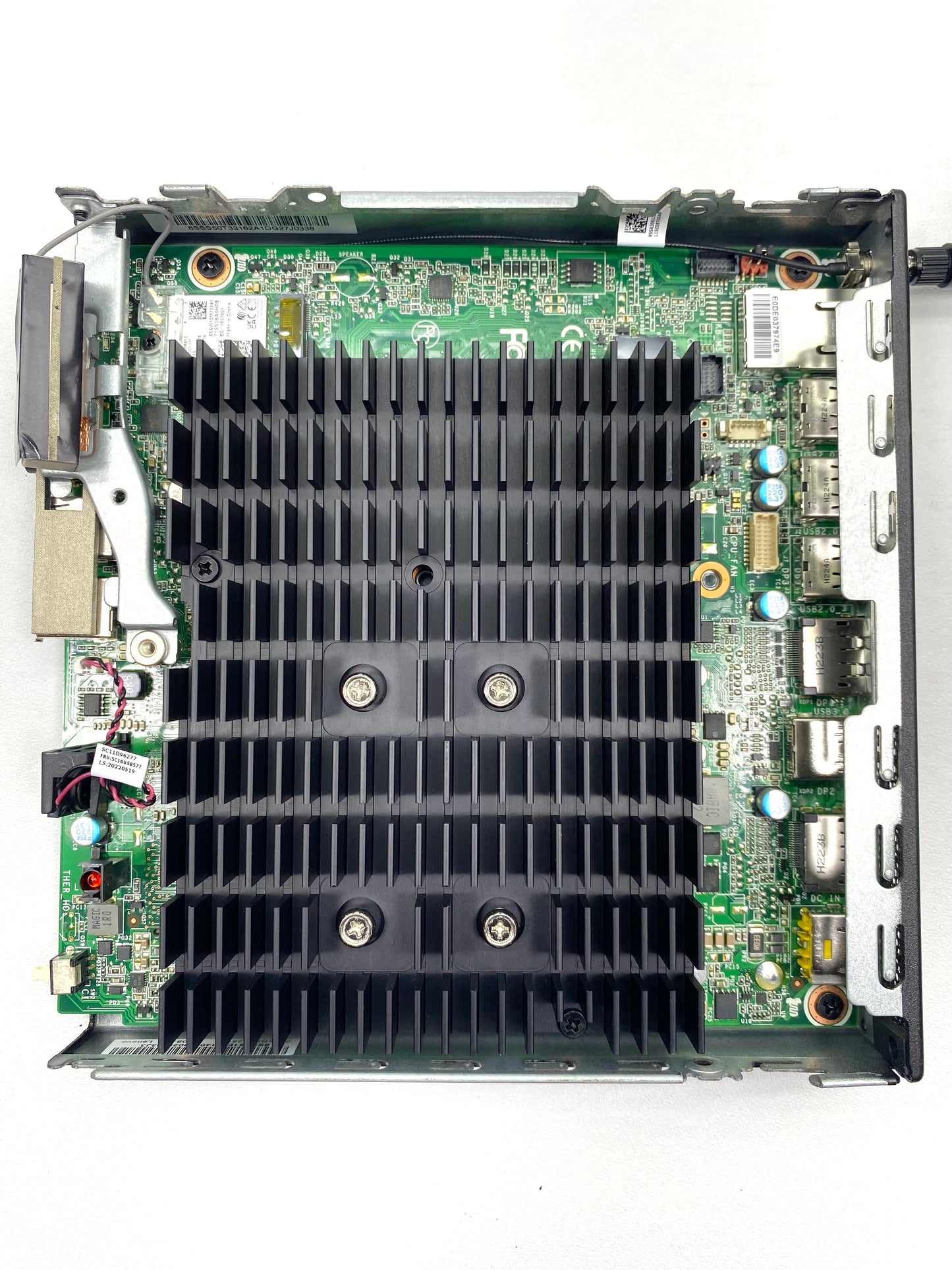 Desktop Lenovo ThinkCentre M625q A4-9120C 16GB RAM DDR4 120GB SSD WINDOWS 11 PRO c/ adaptador