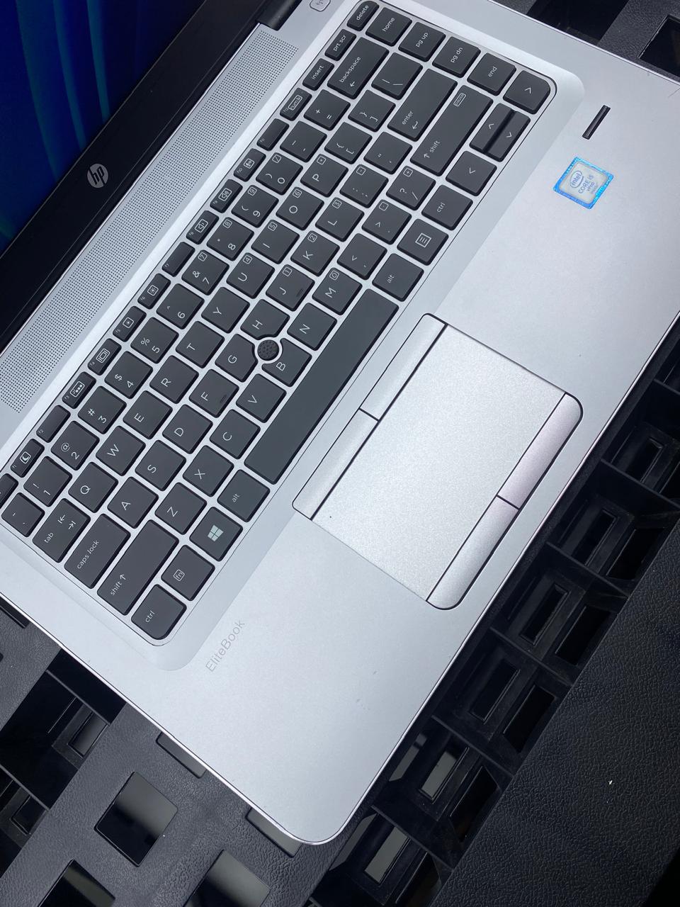 Laptop HP EliteBook 840 G3 14" Core i5-6200U 16GB RAM 128GB M.2 SSD + 500GB HDD WINDOWS 11 PRO c/cargador