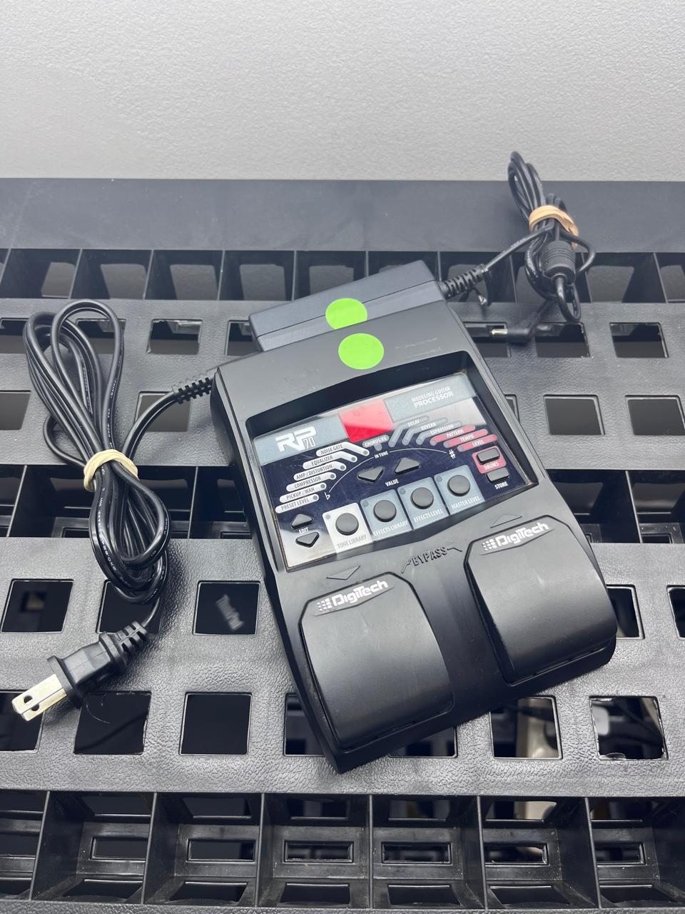 Digitech Procesador De Guitarra Multi FX Pedal RP70 c/ adaptador
