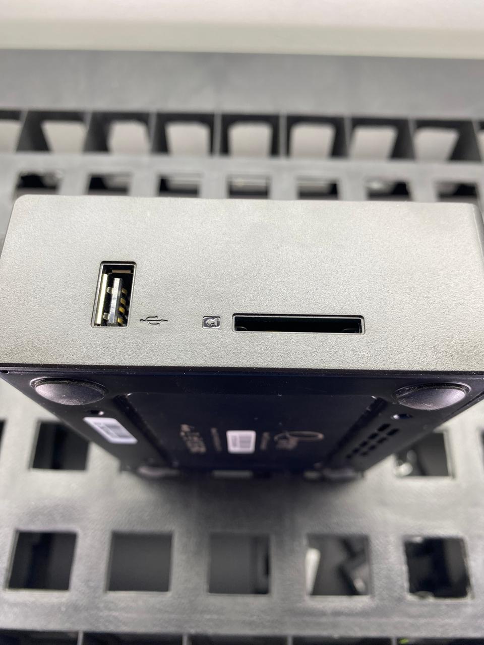 Desktop Azulle Quantum Byte Atom Z3735F 2GB RAM 32GB SSD WINDOWS 10 HOME c/cargador