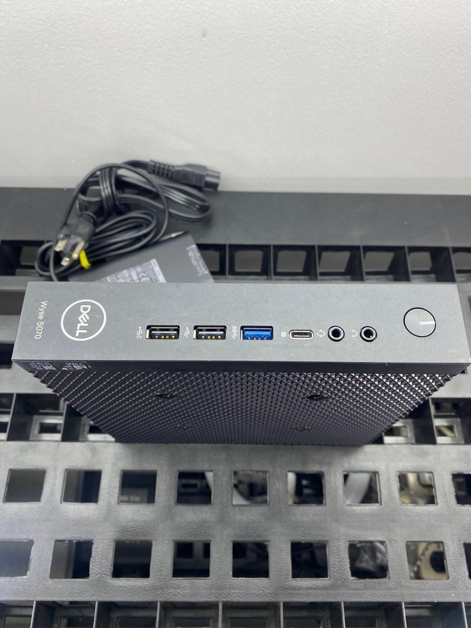 Dell Wyse 5070 Pentium Silver J5005 Quad Core Windows 11 Pro Mini PC, 128GB M.2 SSD, 8GB RAM c/ Wi-Fi y Cargador
