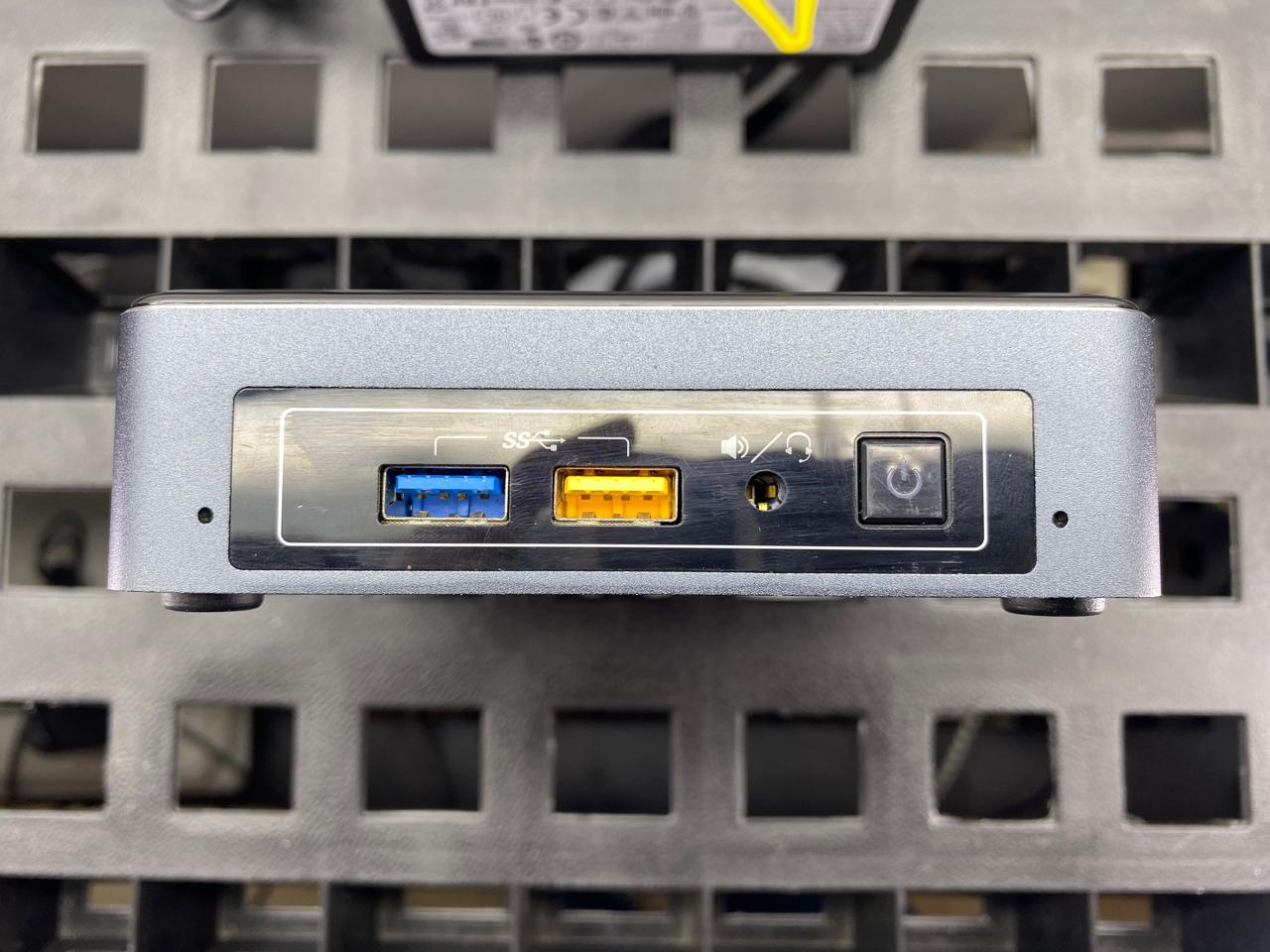 Desktop Intel NUC7i5BNKP Core i5-7260U 8GB RAM 256GB M.2 SSD WINDOWS 11 HOME c/cargador