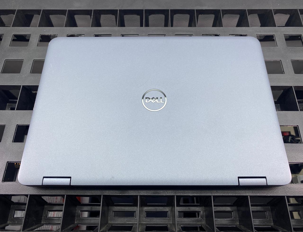 Laptop Dell Latitude 3195 11.6" A9-9420e 8GB RAM 128GB SSD WINDOWS 10 HOME c/cargador