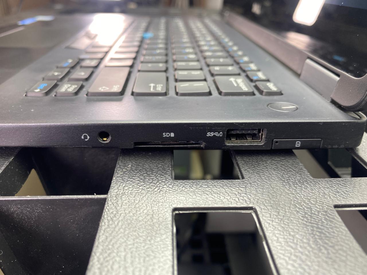 Laptop Dell Latitude E7470 14" Core i7-6600U 12GB RAM 120GB SSD WINDOWS 11 PRO c/cargador