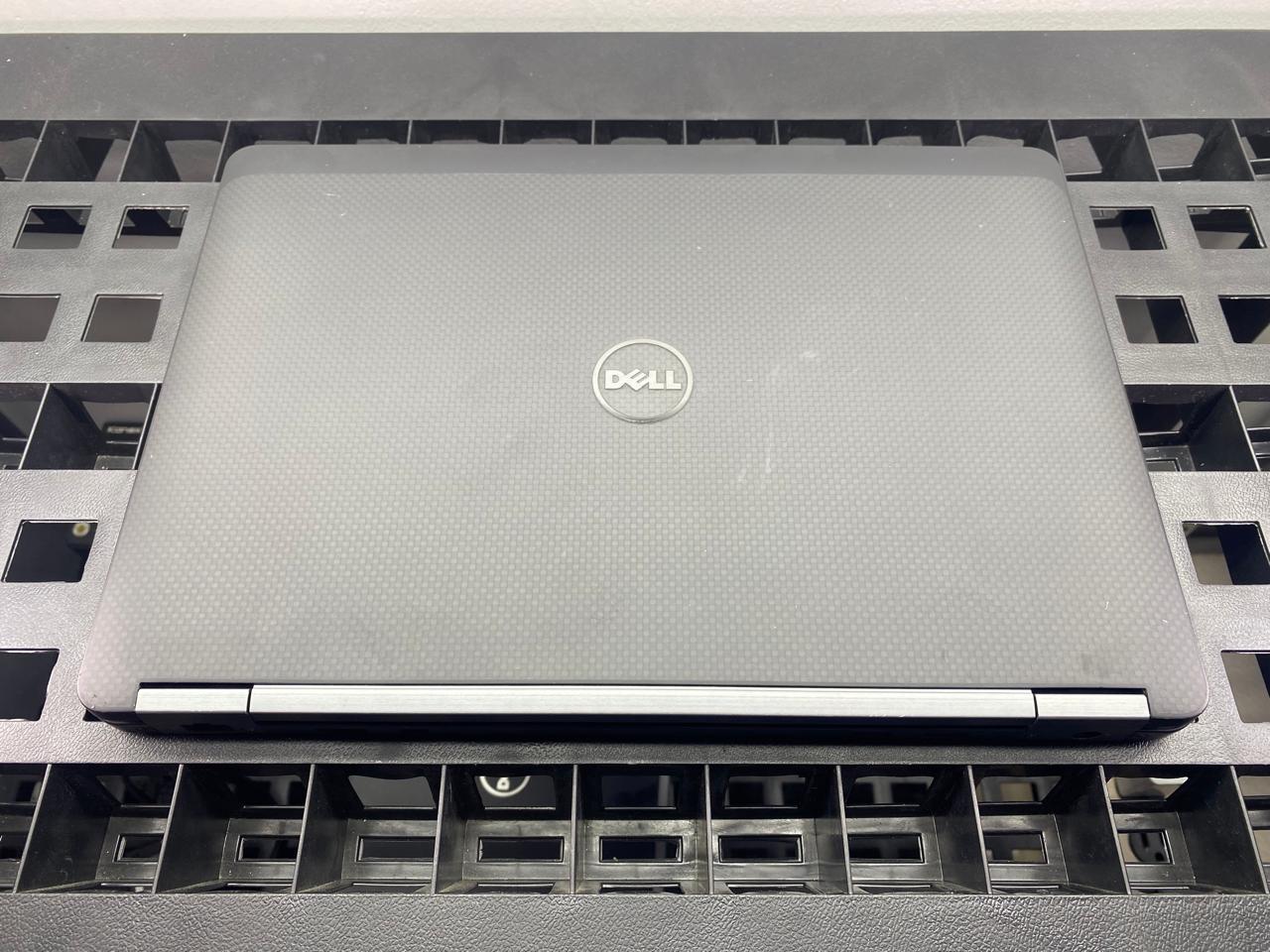 Laptop Dell Latitude E7470 14" Core i7-6600U 12GB RAM 120GB SSD WINDOWS 11 PRO c/cargador