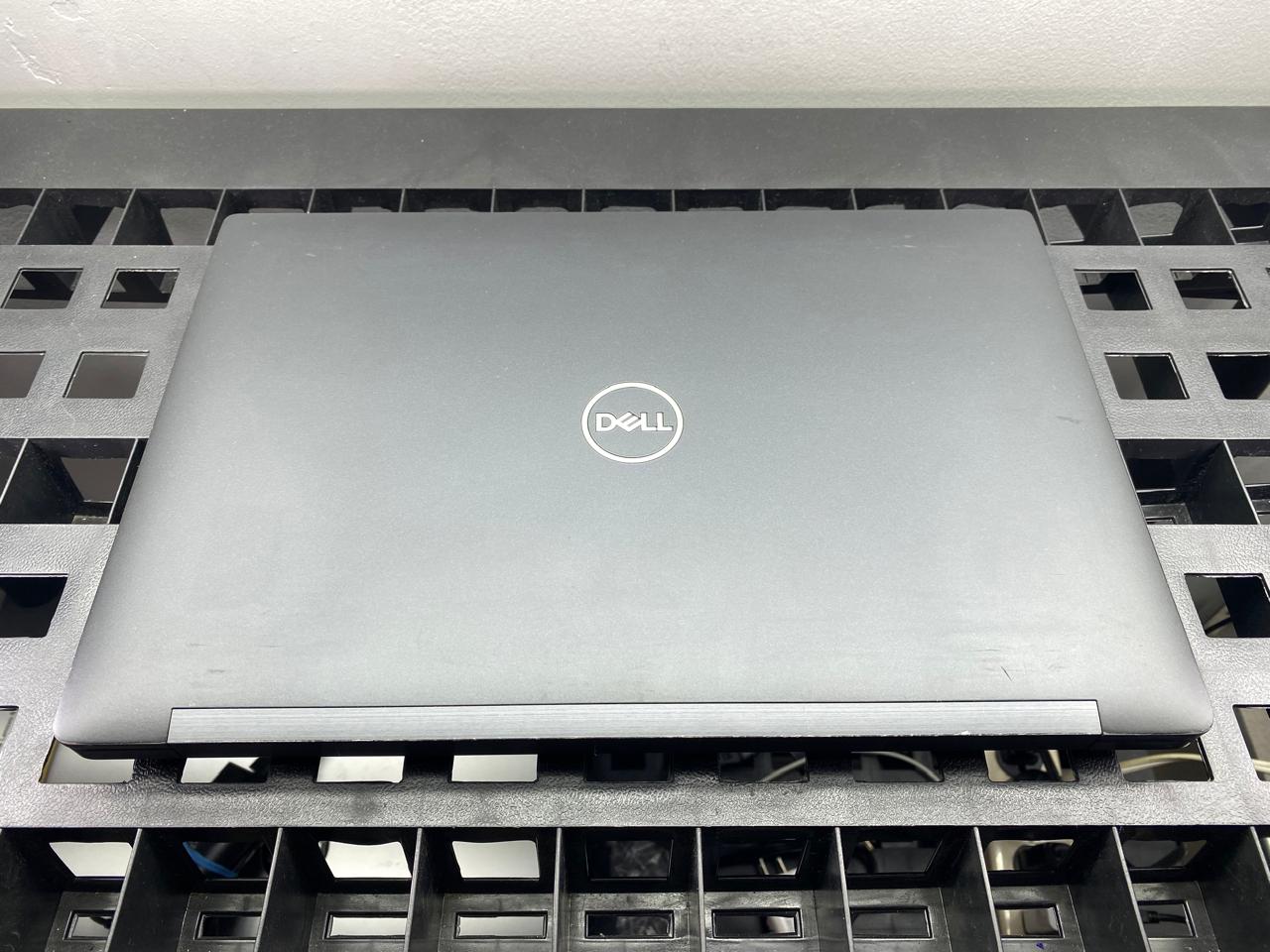Laptop Dell Latitude 7490 14" Core i5-8350U 16GB RAM 256GB NVMe SSD WINDOWS 11 PRO c/cargador