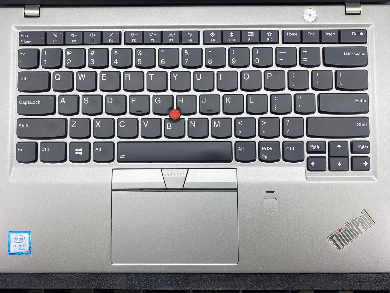 Laptop Lenovo ThinkPad X1 Carbon 14" Core i7-8550U 16GB RAM 512GB M.2 SSD WINDOWS 11 PRO c/cargador
