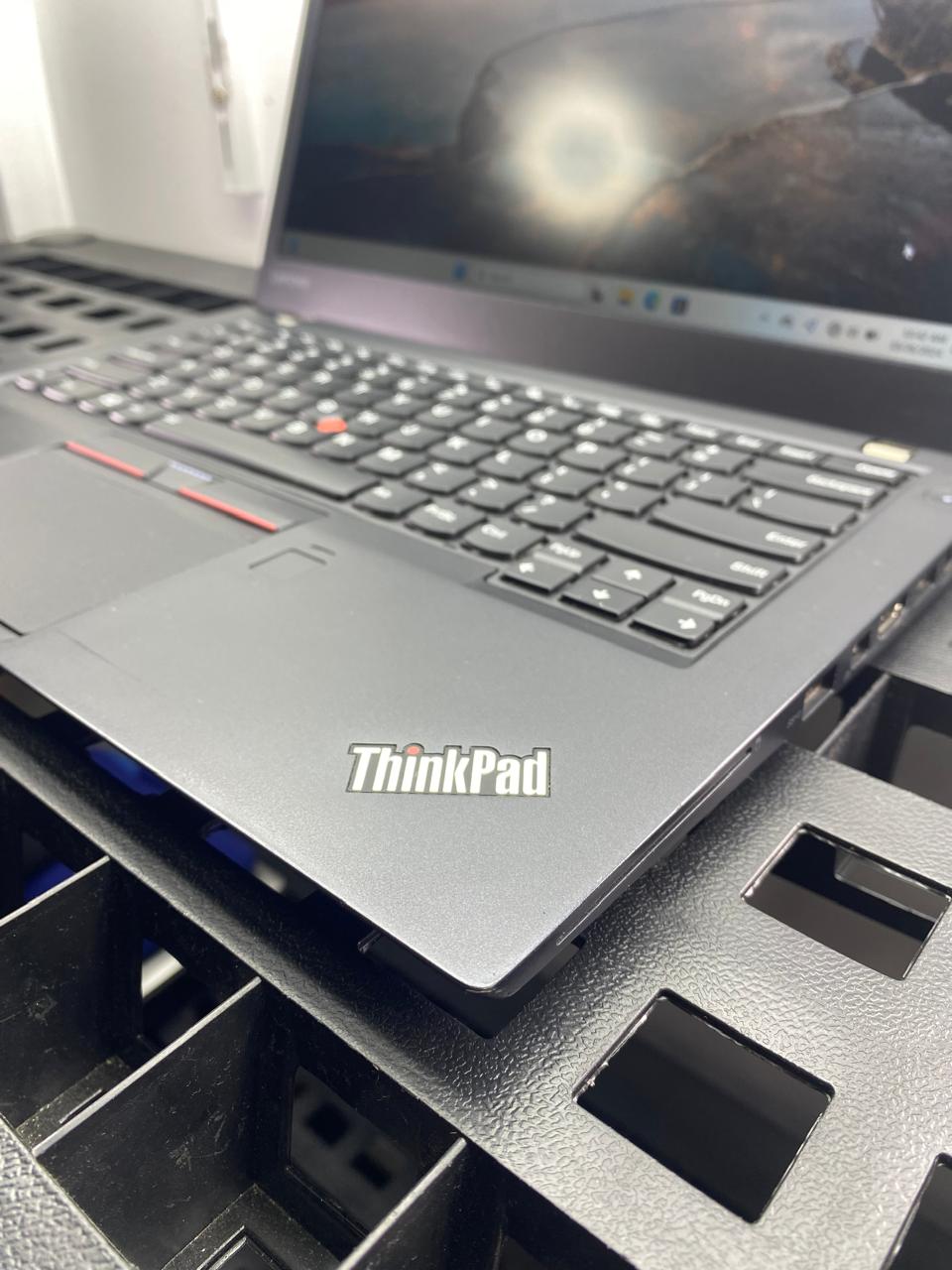 Laptop Lenovo ThinkPad T460s 14" Core i7-6600U 16GB RAM 512GB M.2 SSD WINDOWS 11 PRO c/cargador
