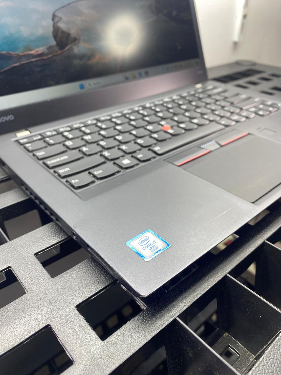 Laptop Lenovo ThinkPad T460s 14" Core i7-6600U 16GB RAM 512GB M.2 SSD WINDOWS 11 PRO c/cargador