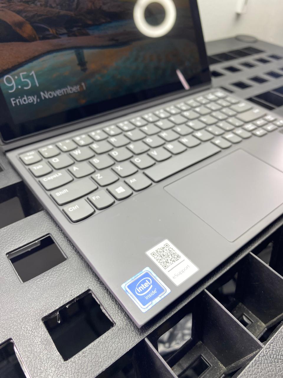 Laptop Lenovo IdeaPad Duet 3 10IGL5 10.3" Celeron N4020 4GB RAM 64GB SSD WINDOWS 10 HOME c/cargador