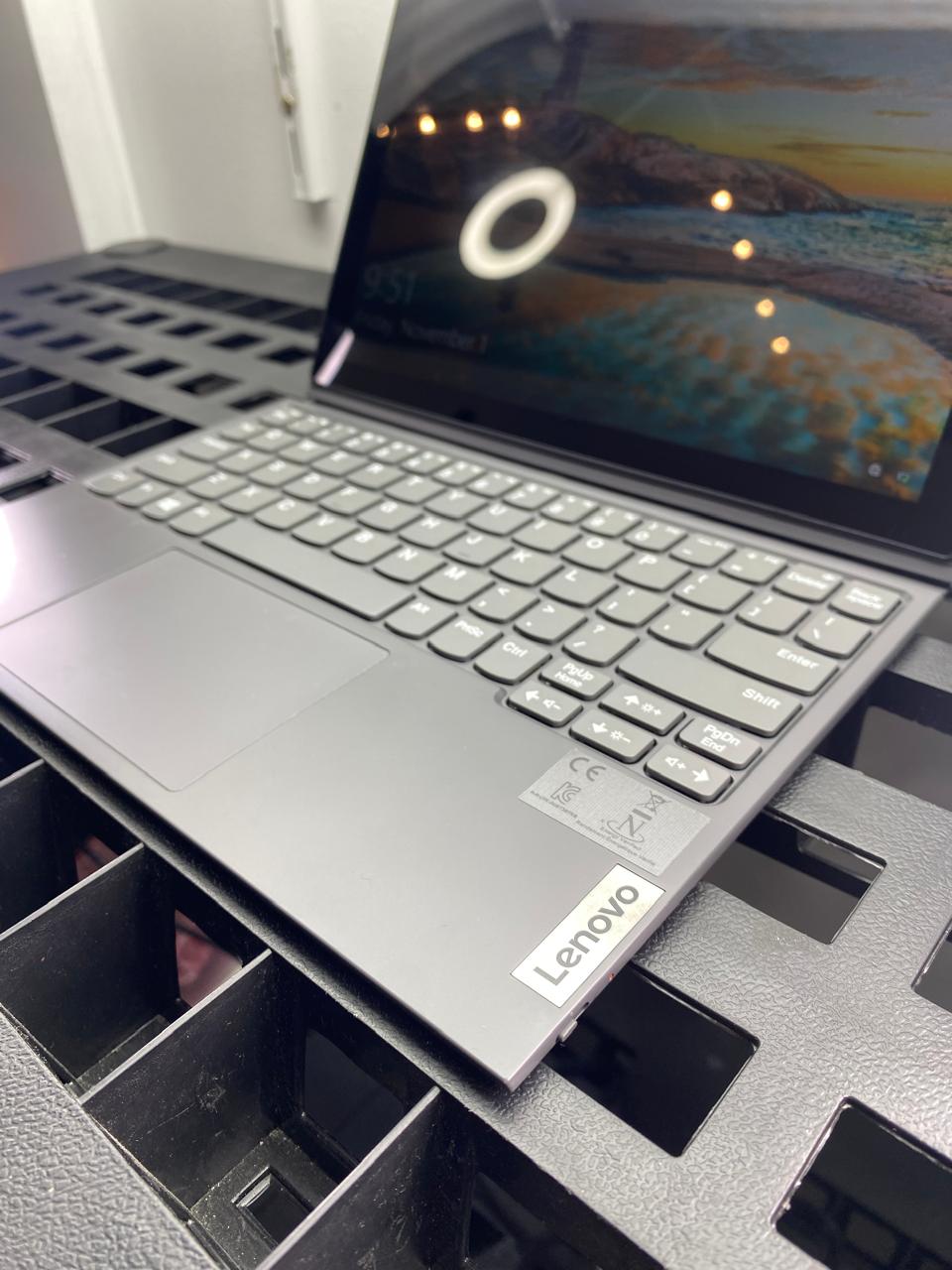 Laptop Lenovo IdeaPad Duet 3 10IGL5 10.3" Celeron N4020 4GB RAM 64GB SSD WINDOWS 10 HOME c/cargador