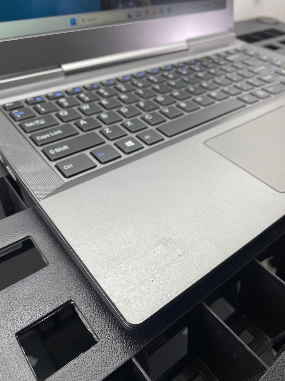 Laptop Clevo Style Note W740SU 14" Core i7-4950HQ 16GB RAM 256GB SSD WINDOWS 11 PRO c/cargador