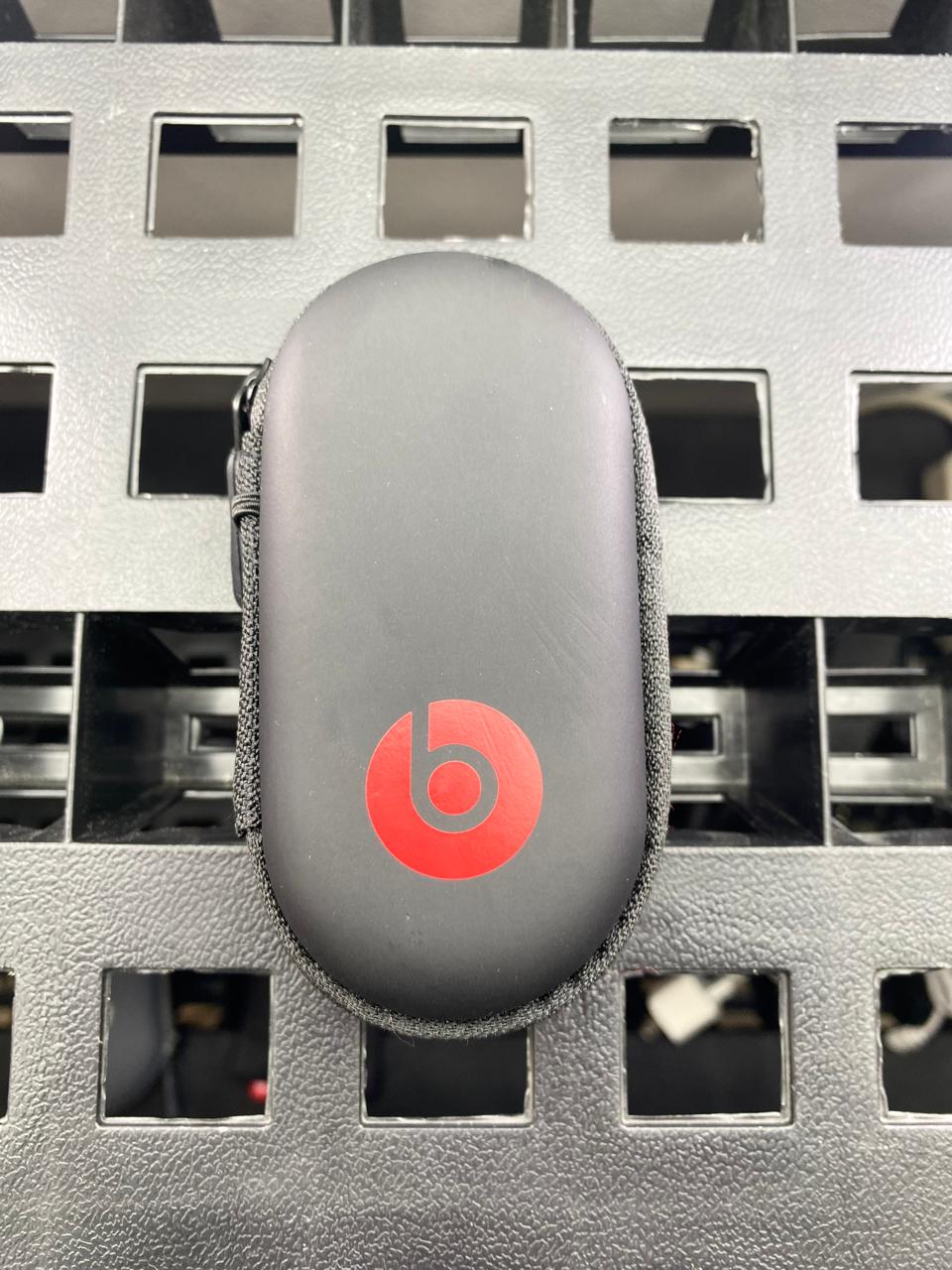 Audífonos con Cable Beats Urbeats c/ Micrófono y Estuche (Varios Colores)