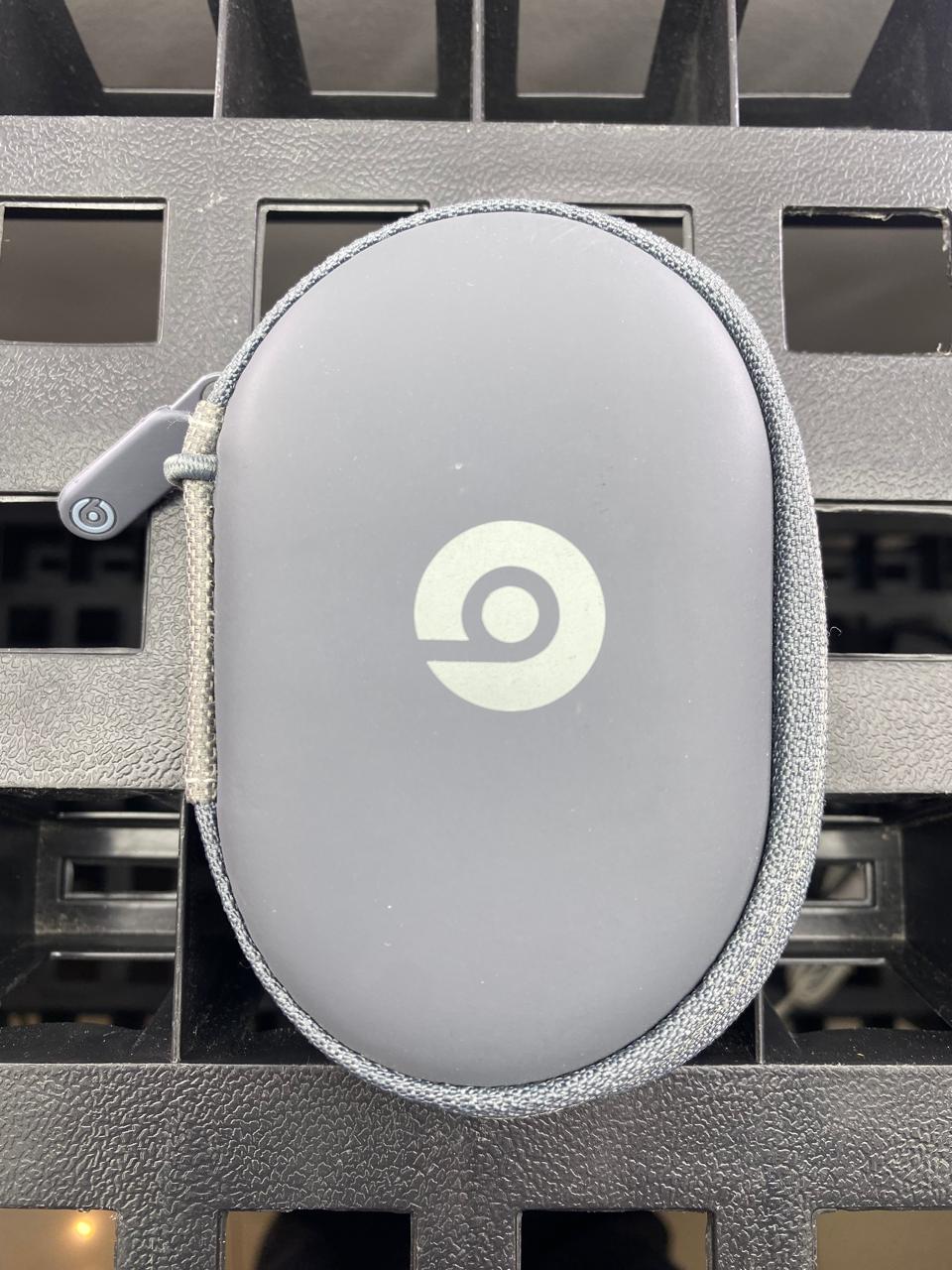 Audífonos con Cable Beats Urbeats c/ Micrófono y Estuche (Varios Colores)
