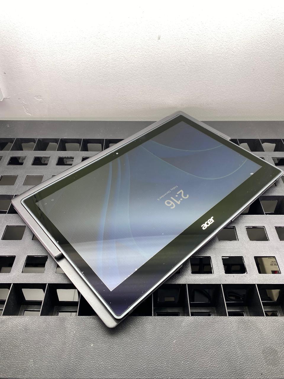 Laptop Acer R7-371T-50V5 13.3" Táctil Core i5-4210U 8GB RAM 256GB M.2 SSD WINDOWS 11 HOME c/cargador