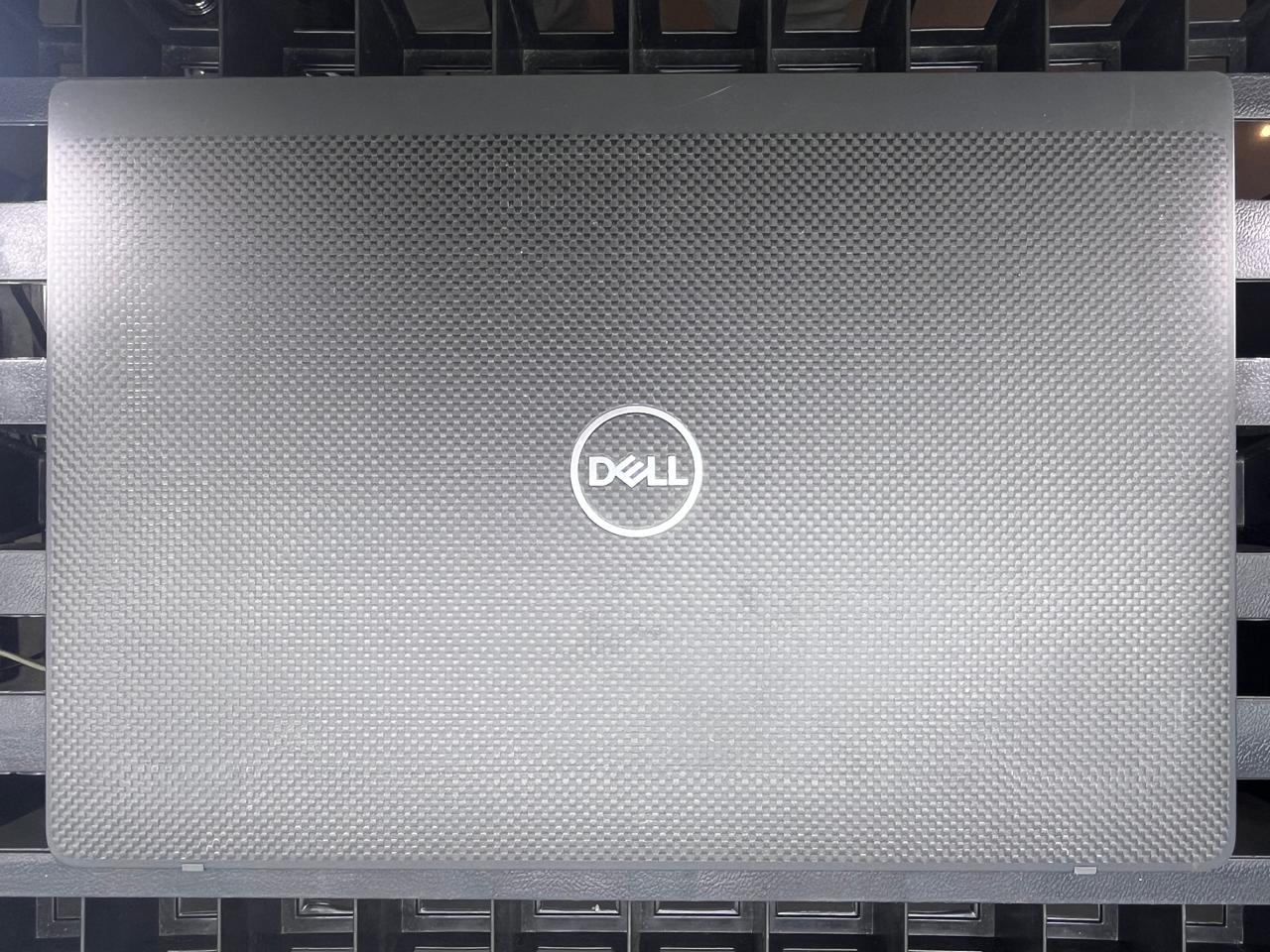 Laptop Dell Latitude 7400 14" Táctil Core i7-8665U 16GB RAM 256GB NVMe SSD WINDOWS 11 PRO c/cargador
