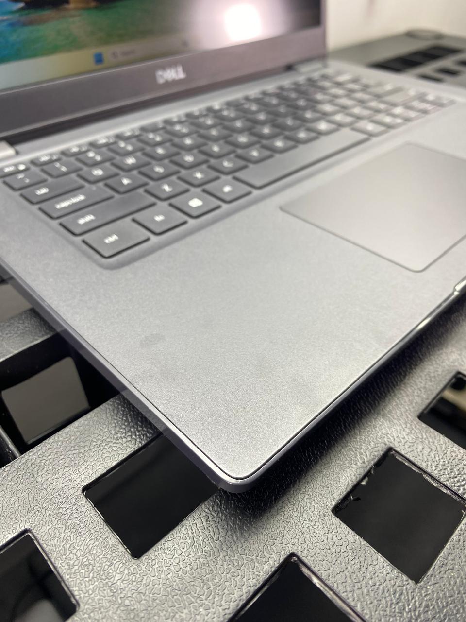 Laptop Dell Latitude 3410 14" Core i5-10210U 16GB RAM 256GB NVMe SSD WINDOWS 11 PRO c/cargador