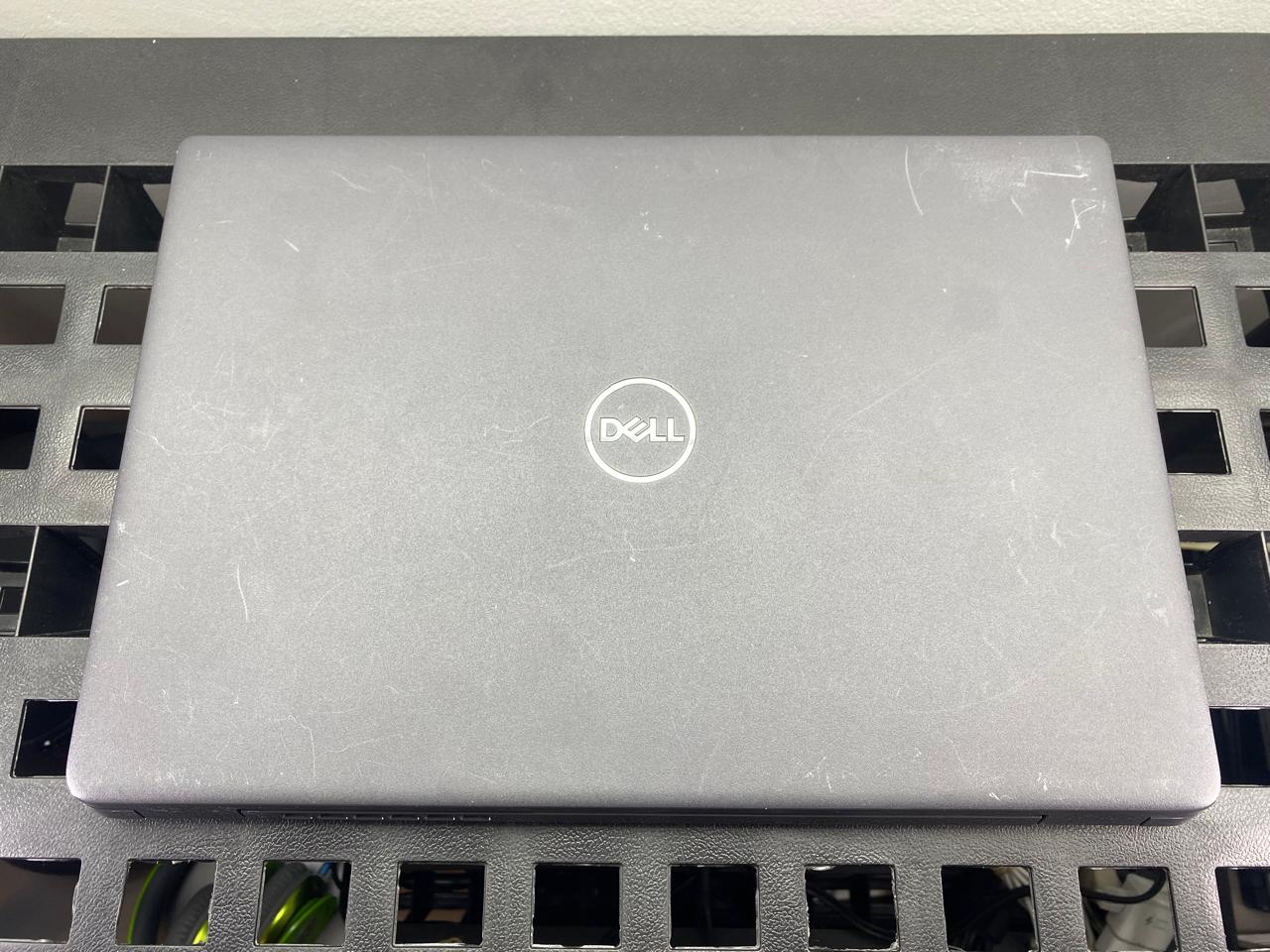 Laptop Dell Latitude 3410 14" Core i5-10210U 16GB RAM 256GB NVMe SSD WINDOWS 11 PRO c/cargador
