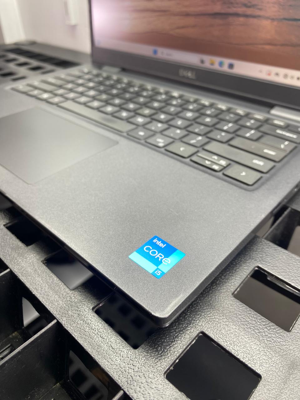 Laptop Dell Latitude 3420 14" Core i5-1135G7 16GB RAM 256GB NVMe SSD WINDOWS 11 PRO c/cargador