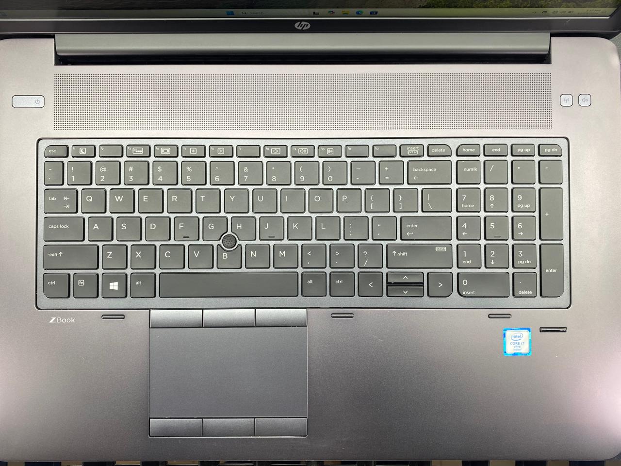 Laptop HP ZBook 17 G3 17.3" Core i7-6820HQ 32GB RAM 512GB M.2 SSD + 1TB HDD WINDOWS 11 PRO c/cargador