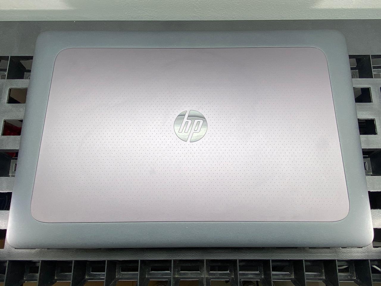 Laptop HP ZBook 17 G3 17.3" Core i7-6820HQ 32GB RAM 512GB M.2 SSD + 1TB HDD WINDOWS 11 PRO c/cargador