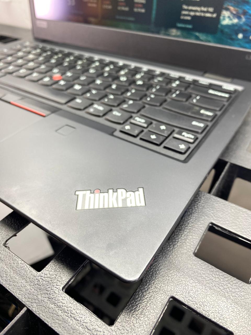 Laptop Lenovo ThinkPad L380 13.3" Core i5-8350U 16GB RAM 256GB M.2 SSD WINDOWS 11 PRO c/cargador