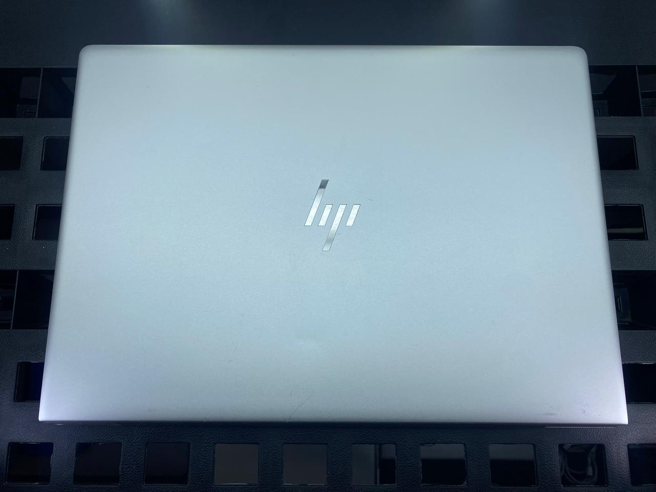 Laptop HP EliteBook 840 G6 14" Core i5-8365U 16GB RAM 256GB NVMe SSD WINDOWS 11 PRO c/cargador