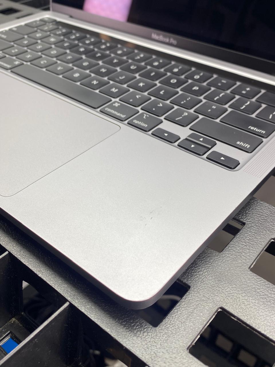 Laptop Apple MacBook Pro A2338 M1 2020 13" 8-Core 8GB RAM