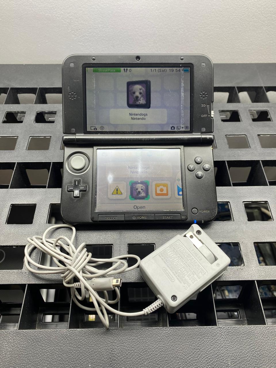 Nintendo 3DS XL Azul Negro SPR-001 Portátil W/ Cargador y Lápiz