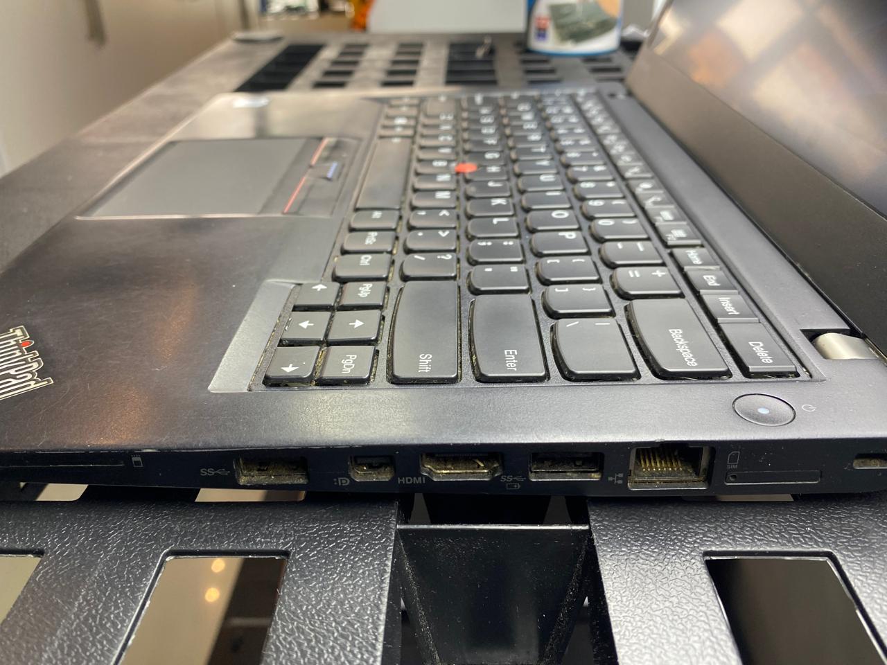 Lenovo ThinkPad T460s 14" 1920x1080 (FHD) Core i5-6200U 12GB RAM DDR4 256GB NVMe SSD WINDOWS 11