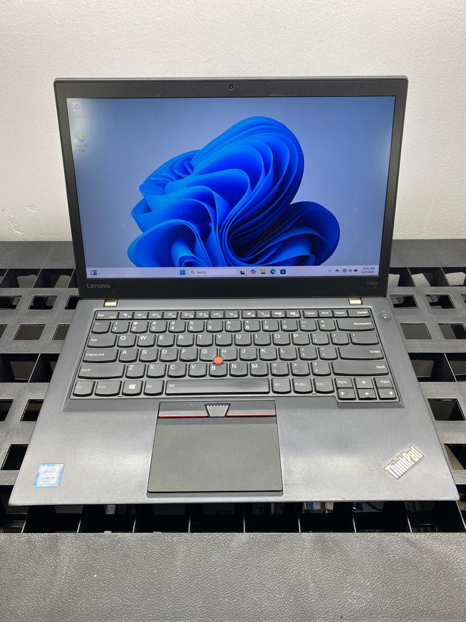 Lenovo ThinkPad T460s 14" 1920x1080 (FHD) Core i5-6200U 12GB RAM DDR4 256GB NVMe SSD WINDOWS 11