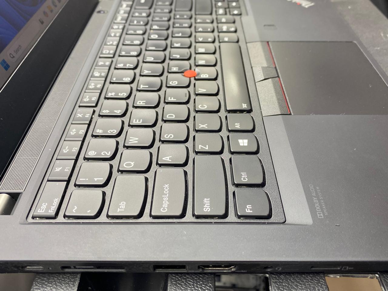 Laptop Lenovo ThinkPad T14 14" 1920x1080 (FHD) Ryzen 5 PRO 4650U 16GB RAM DDR4 256GB NVMe SSD WINDOWS 11 PRO c/ cargador