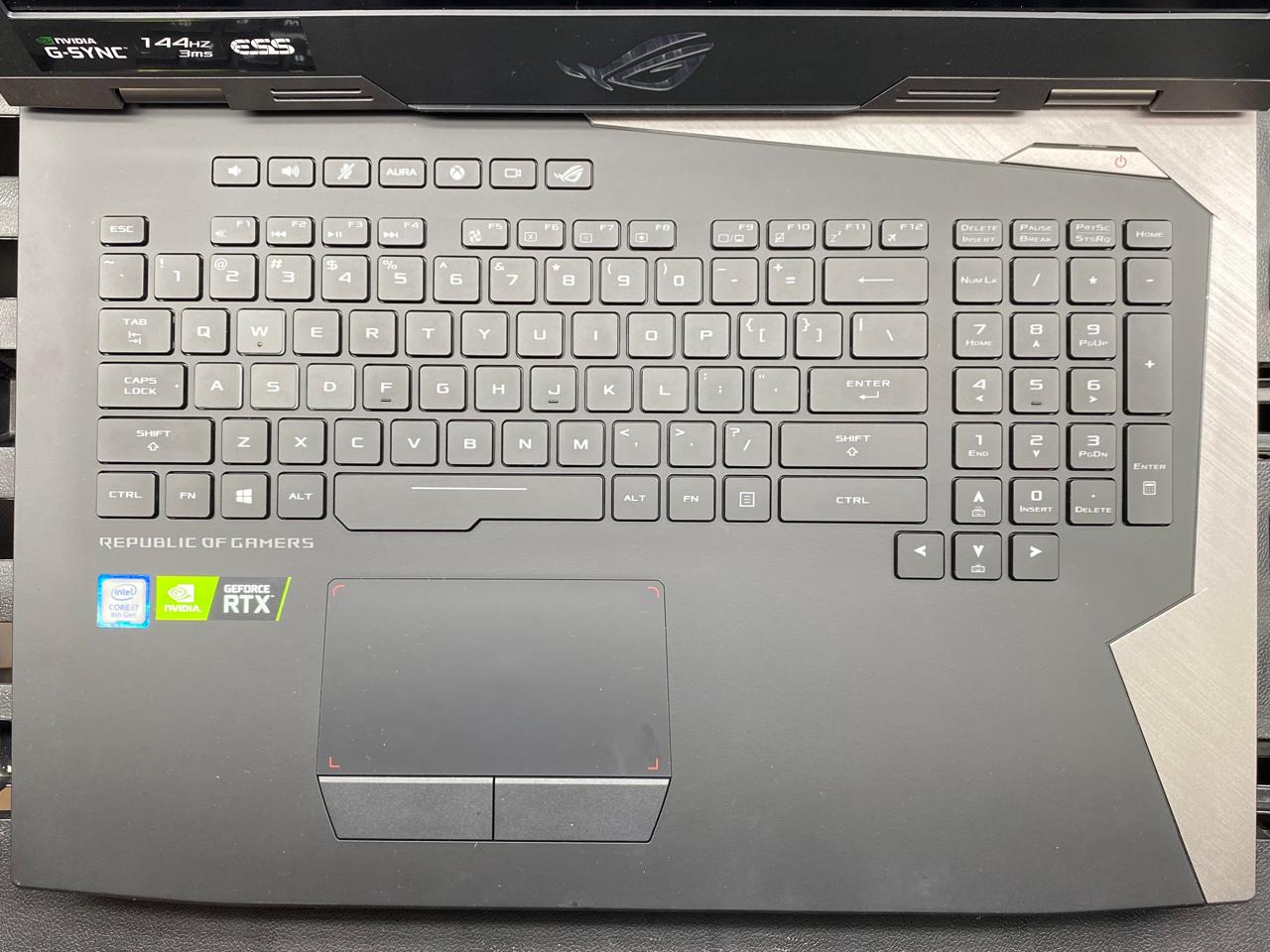 Laptop ASUS ROG G703GX 17.3" 1920x1080 (FHD) Core i9-8950HK 32GB RAM DDR4 512GB NVMe SSD + 1TB HDD WINDOWS 11 PRO c/ cargador