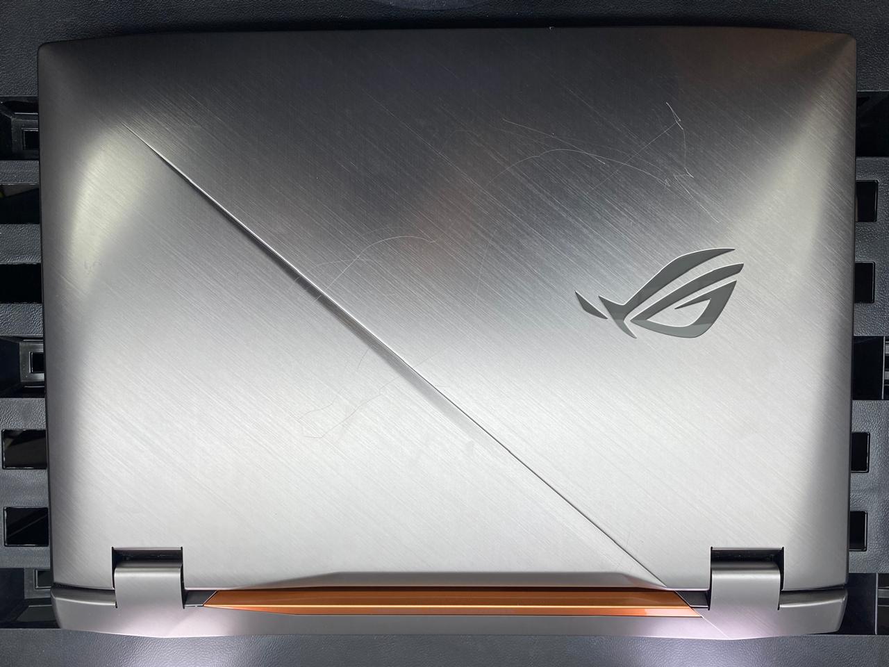 Laptop ASUS ROG G703GX 17.3" 1920x1080 (FHD) Core i9-8950HK 32GB RAM DDR4 512GB NVMe SSD + 1TB HDD WINDOWS 11 PRO c/ cargador