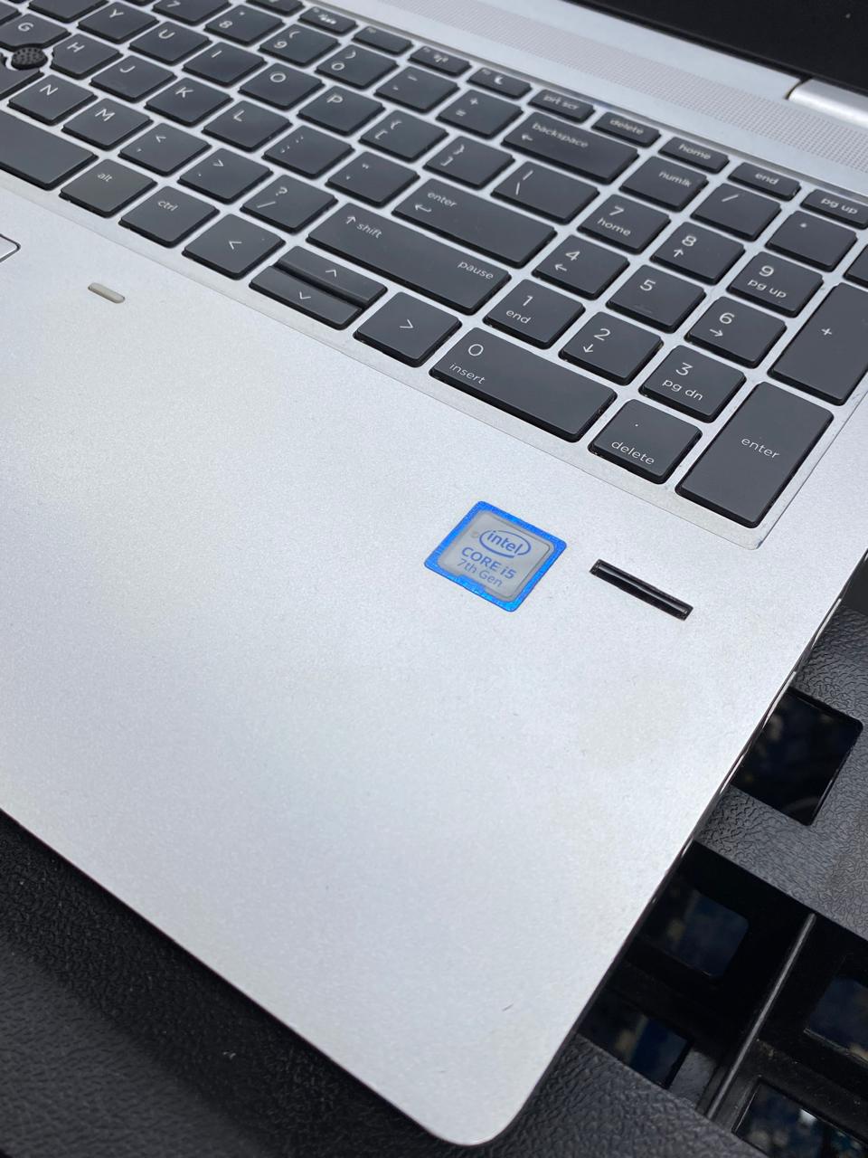 Laptop HP ProBook 650 G4 15.6" 1920x1080 (FHD) Core i5-7200U 16GB RAM DDR4 256GB NVMe SSD + 1TB HDD WINDOWS 11 PRO c/ cargador