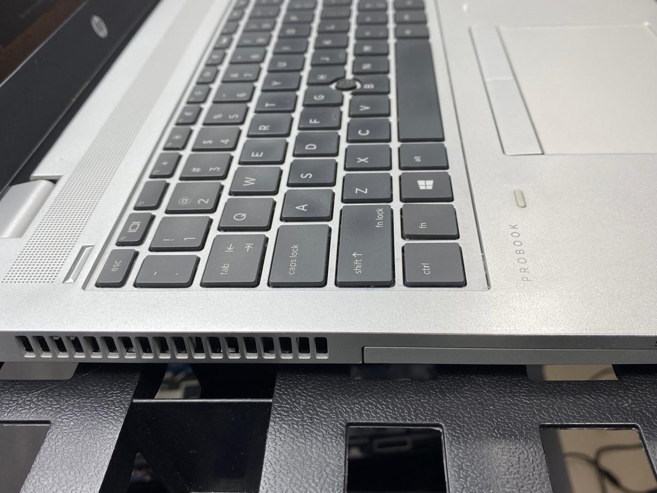 Laptop HP ProBook 650 G4 15.6" 1920x1080 (FHD) Core i5-7200U 16GB RAM DDR4 256GB NVMe SSD + 1TB HDD WINDOWS 11 PRO c/ cargador
