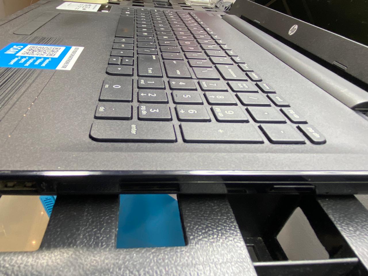 HP 15-ba009dx 15.6" 1366x768 (HD) A6-7310 16GB RAM DDR3L 512GB SSD WINDOWS 11 HOME